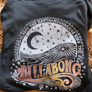 Billabong T-shirt🌊🌙